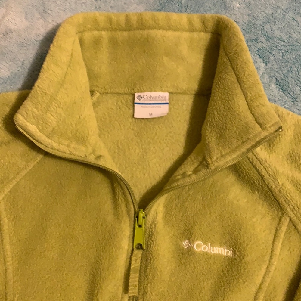 Colombia fleece jacket Size M. Bright green. Very warm.